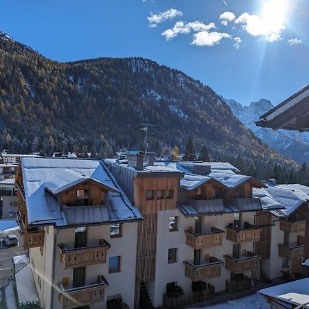 MadonnaCasa Campiglio Centro Piano Alto Con Vistaアパートメント エクステリア 写真
